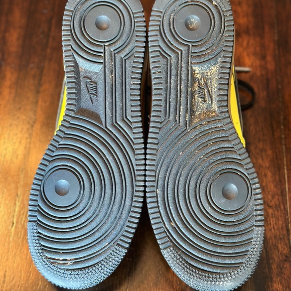 Nike Air Force 1 No 2 Pencil Youth 6.5 Yellow Leather Shoes Sneakers - Picture 8 of 8